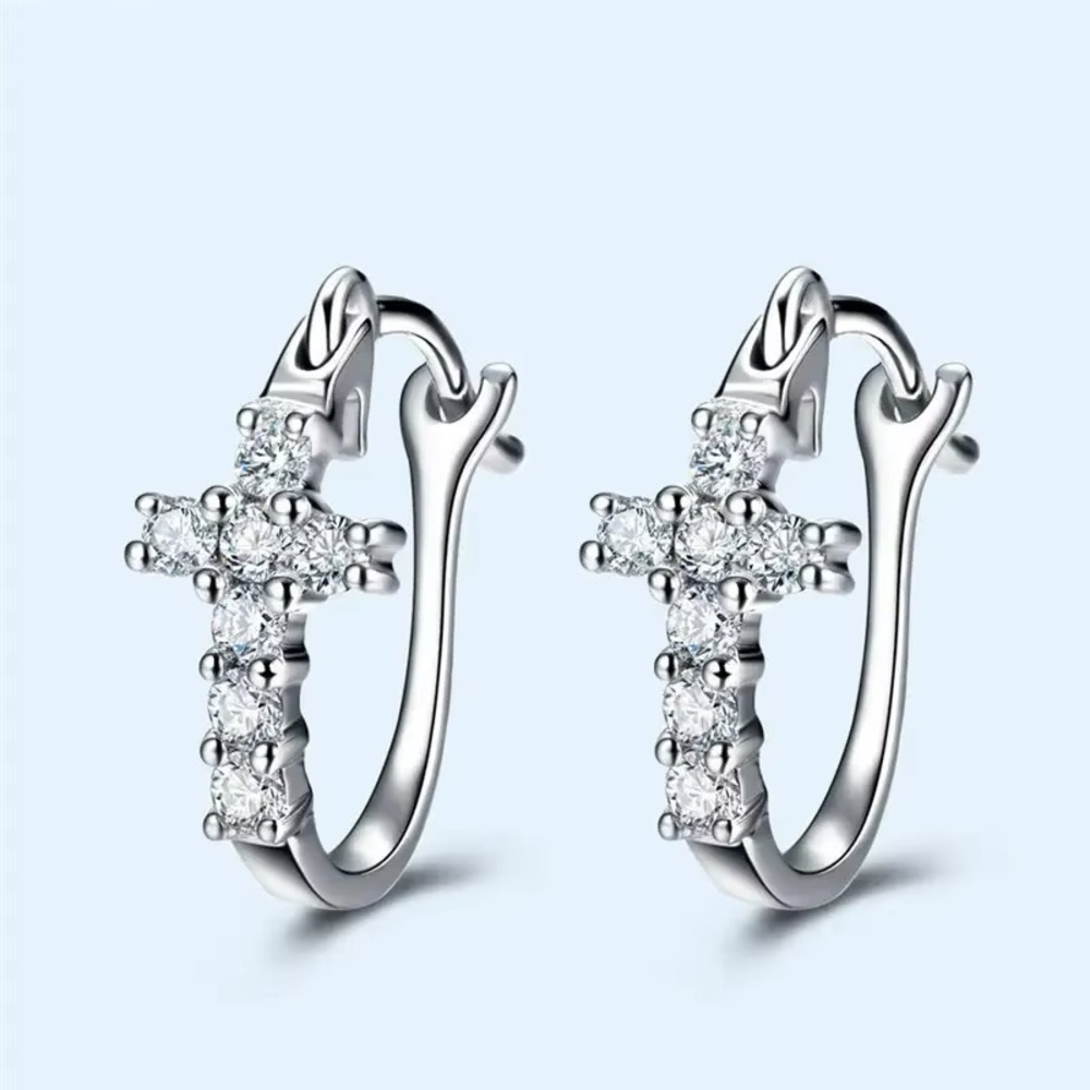 - ✝️Luxurious and Elegant CZ Diamond Cross lever back Huggie hoop earrings